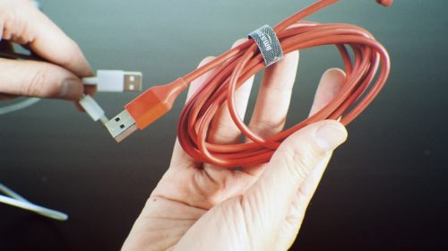 Какая разница между кабелем для зарядки и кабелем для передачи данных